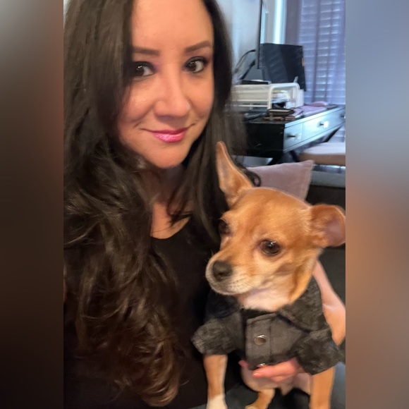 Meet your Posher, Kat - Picture 1 of 1